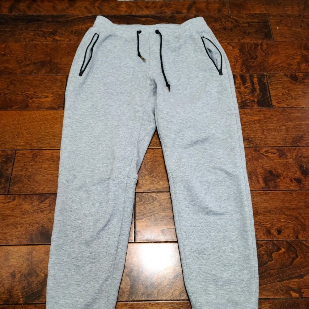 Men`s  White Grey fleece plants